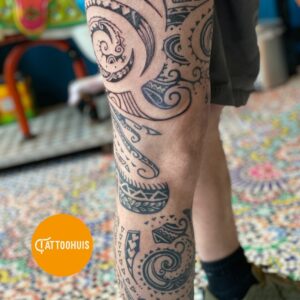 Tattoo Maori op been